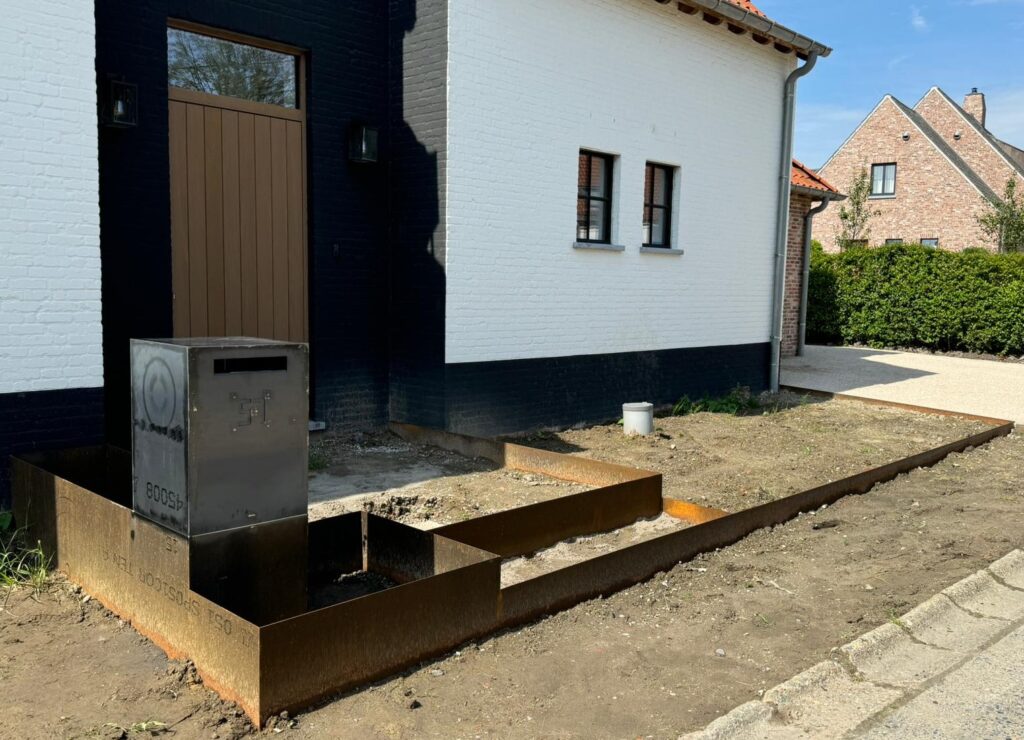 Afboording cortenstaal voortuin | Cortenstaal Oost-Vlaanderen